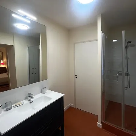 Le Chapitre Entre Cour Et Jardin Apartament