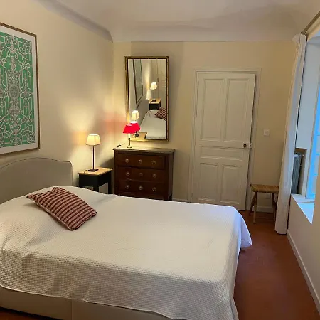 Apartament Le Chapitre Entre Cour Et Jardin *
